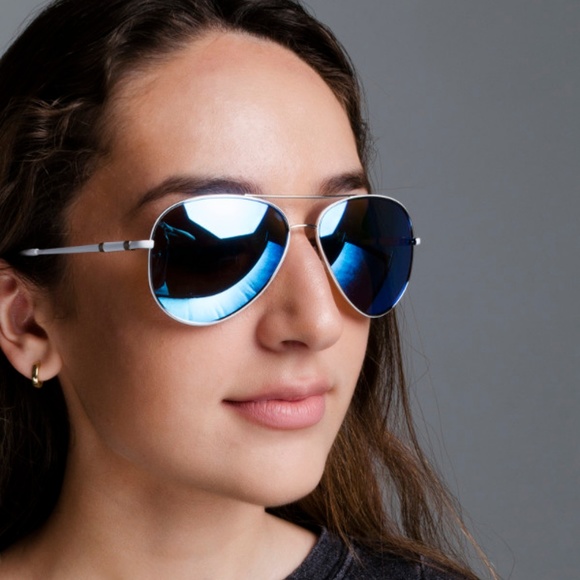 SILVER AVIATORS MIRRORED SUNGLASSES BLUE LENS - Picture 4 of 6